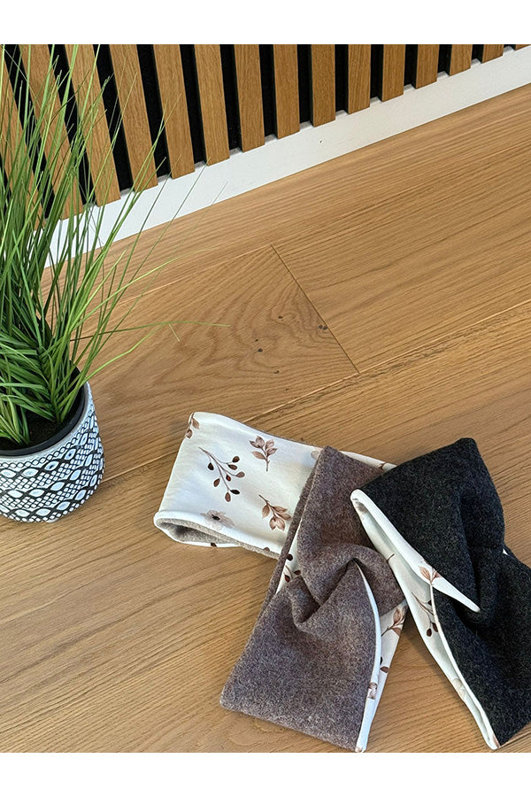 Stirnband aus Wollwalk Blumen